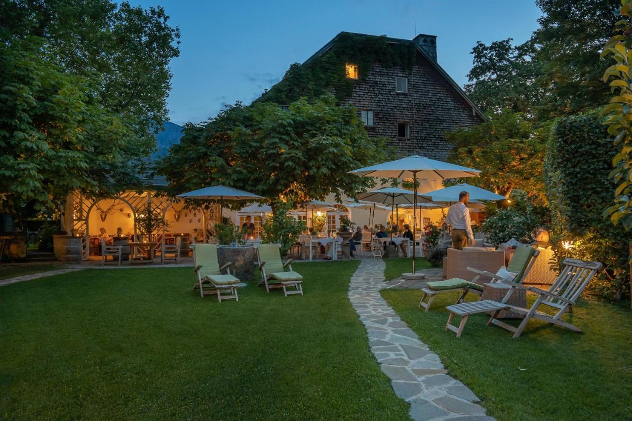 Der Schlosswirt Zu Anif - Biedermeierhotel Und Restaurant Exterior photo