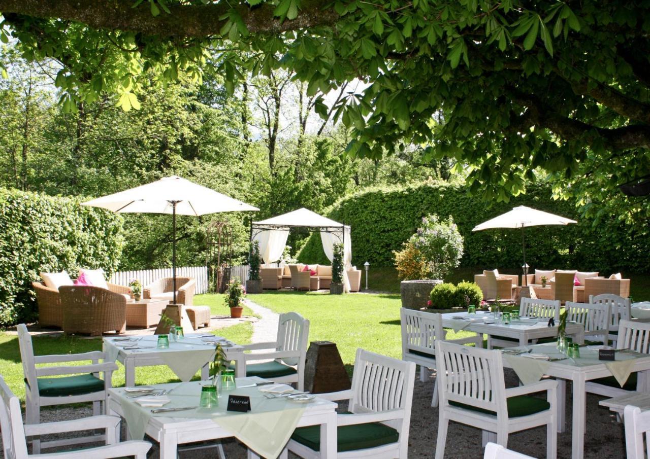 Der Schlosswirt Zu Anif - Biedermeierhotel Und Restaurant Exterior photo